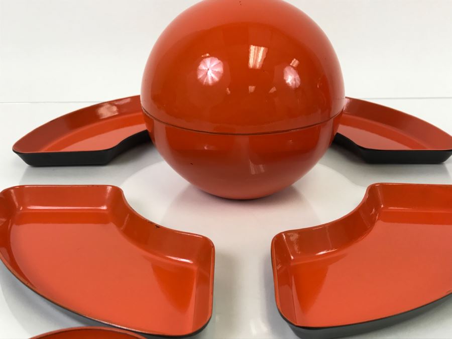 Mid-Century Modern Orange Lacquer Ware Set [Photo 6]