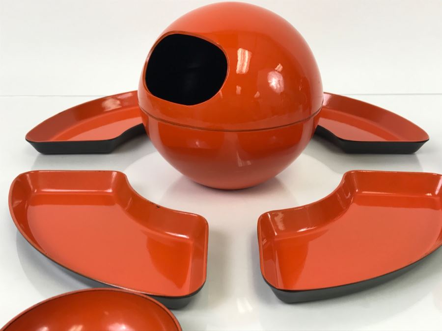 Mid-Century Modern Orange Lacquer Ware Set [Photo 7]