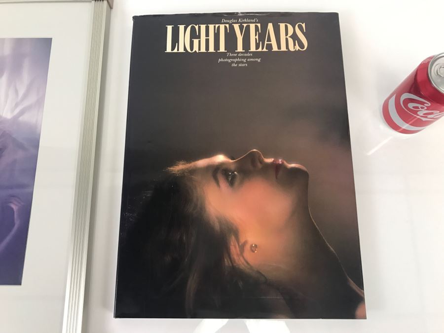 MARILYN MONROE Photograph Signed By Photographer Douglas Kirkland Plus Coffee Table Book 'Light Years' By Douglas Kirkland Featuring Same Photograph Appraised At $1,500 In 2000 - This Item Has A Reserve [Photo 14]