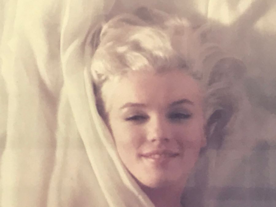 MARILYN MONROE Photograph Signed By Photographer Douglas Kirkland Plus Coffee Table Book 'Light Years' By Douglas Kirkland Featuring Same Photograph Appraised At $1,500 In 2000 - This Item Has A Reserve [Photo 8]