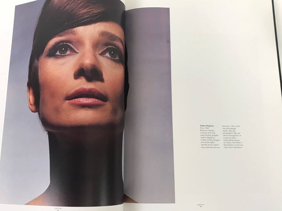 MARILYN MONROE Photograph Signed By Photographer Douglas Kirkland Plus Coffee Table Book 'Light Years' By Douglas Kirkland Featuring Same Photograph Appraised At $1,500 In 2000 - This Item Has A Reserve [Photo 23]