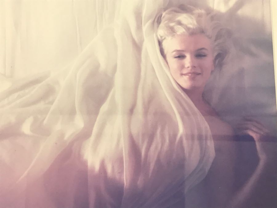 MARILYN MONROE Photograph Signed By Photographer Douglas Kirkland Plus Coffee Table Book 'Light Years' By Douglas Kirkland Featuring Same Photograph Appraised At $1,500 In 2000 - This Item Has A Reserve [Photo 7]