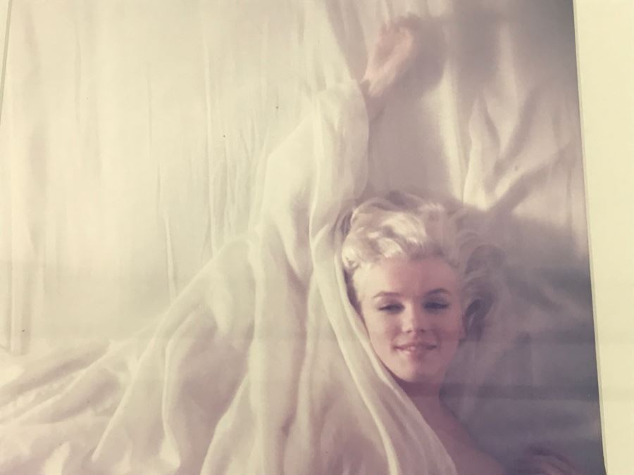 MARILYN MONROE Photograph Signed By Photographer Douglas Kirkland Plus Coffee Table Book 'Light Years' By Douglas Kirkland Featuring Same Photograph Appraised At $1,500 In 2000 - This Item Has A Reserve [Photo 6]