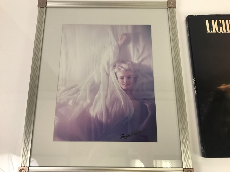 MARILYN MONROE Photograph Signed By Photographer Douglas Kirkland Plus Coffee Table Book 'Light Years' By Douglas Kirkland Featuring Same Photograph Appraised At $1,500 In 2000 - This Item Has A Reserve [Photo 4]