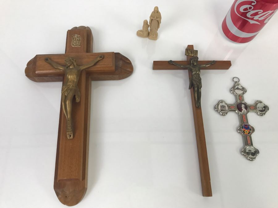 Various Religious Items Crosses [Photo 1]