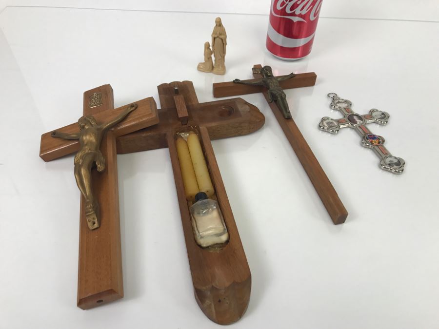 Various Religious Items Crosses [Photo 2]