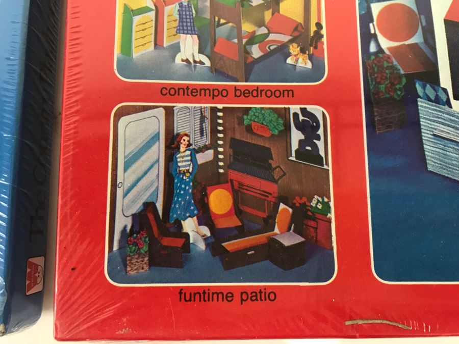 (2) The Country Playhouse And Contemporary Playhouse 4-Room House With Furnishings, Paper Dolls, Clothes Sealed New Old Stock [Photo 7]