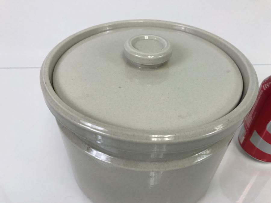 Wedgwood Greystone Oven To Table Lidded Pot Made In England [Photo 2]