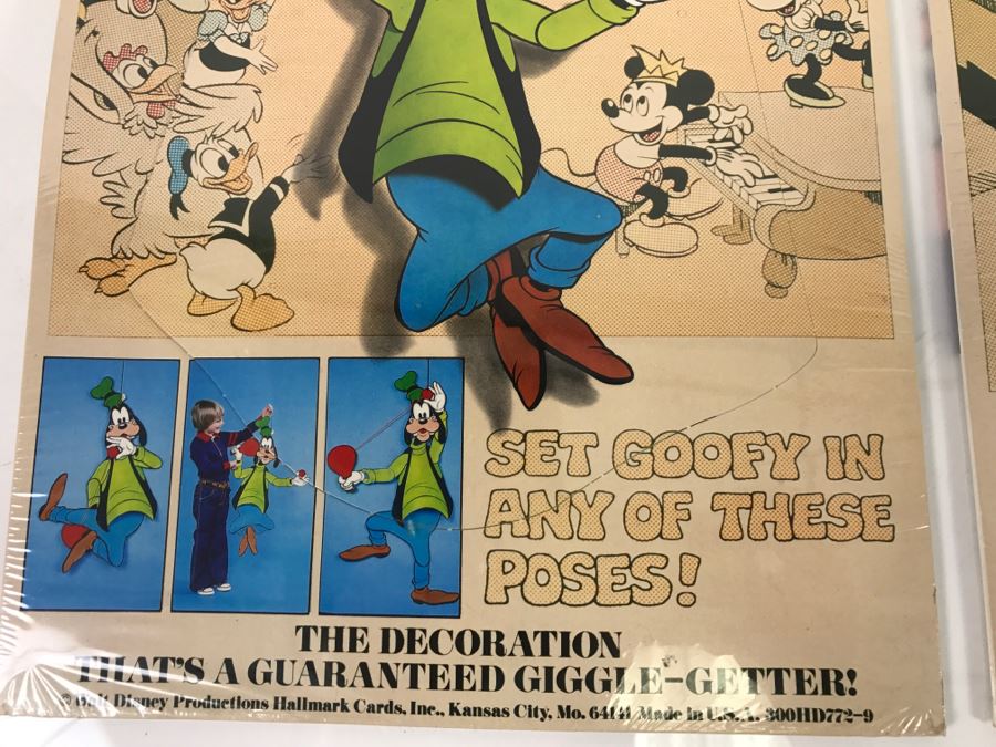 Hallmark GOOFY And Mickey Mouse Jointed Decoration 38' Tall New Old Stock [Photo 4]