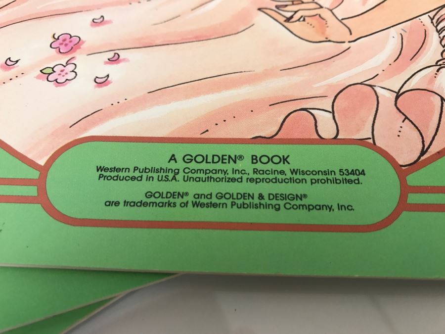 (4) Peachs 'N Cream Barbie Paper Doll Books New Old Stock [Photo 6]