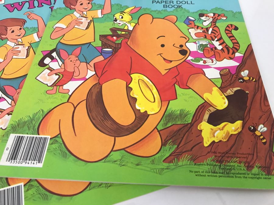 (4) Walt Disney's Winnie-The-Pooh And Friends Paper Doll Books New Old Stock [Photo 4]