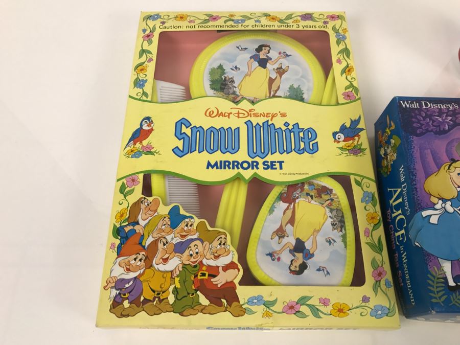Walt Disney's Snow White Mirror Set And Walt Disney's Alice In Wonderland Toy China Set New Old Stock [Photo 2]