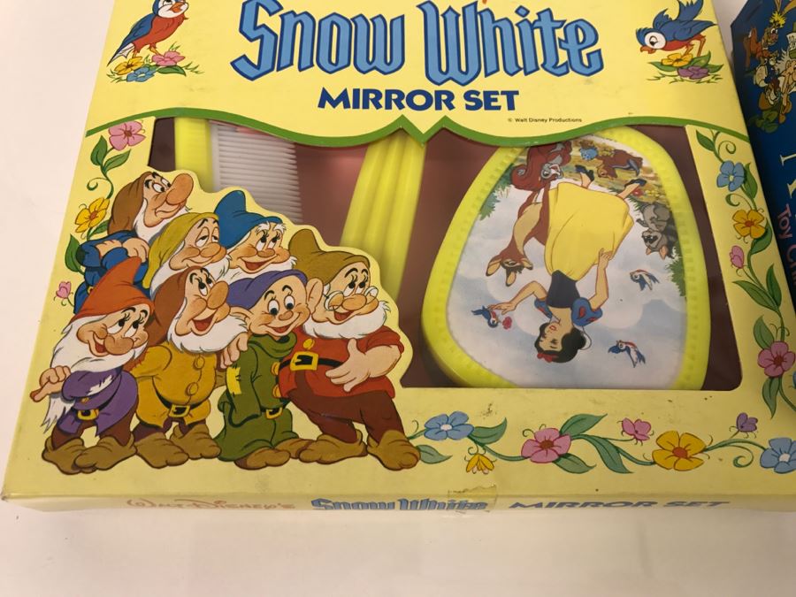 Walt Disney's Snow White Mirror Set And Walt Disney's Alice In Wonderland Toy China Set New Old Stock [Photo 4]
