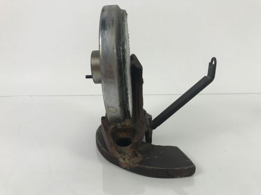 Metal And Glass Sculpture By Local Artist Karen Dugan Hand Signed - 7'W X 7'H X 6'D [Photo 9]