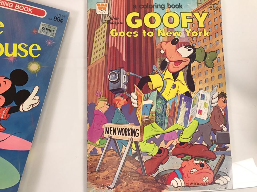 (10) Vintage Coloring And Activity Books Winnie The Pooh, Walt Disney's Mickey Mouse And Goofy, Minnie Mouse, Walt Disney's Storybook Friends, Goofy New Old Stock [Photo 6]