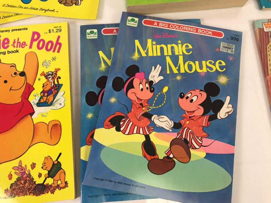 (10) Vintage Coloring And Activity Books Winnie The Pooh, Walt Disney's Mickey Mouse And Goofy, Minnie Mouse, Walt Disney's Storybook Friends, Goofy New Old Stock [Photo 7]