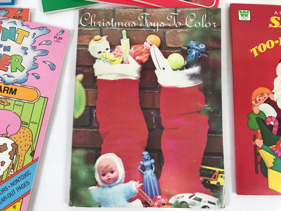 (12) Vintage Christmas Coloring Books Hello Kitty New Old Stock [Photo 8]