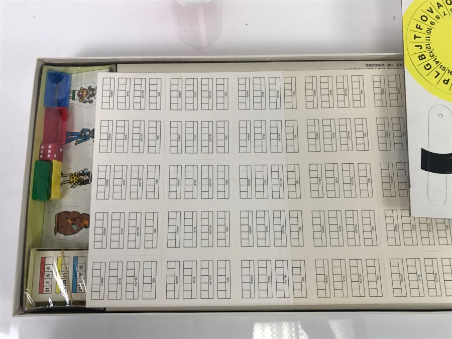 Milton Bradley MB The Electric Company The Fargo North, Decoder Secret Word Game New Old Stock [Photo 9]