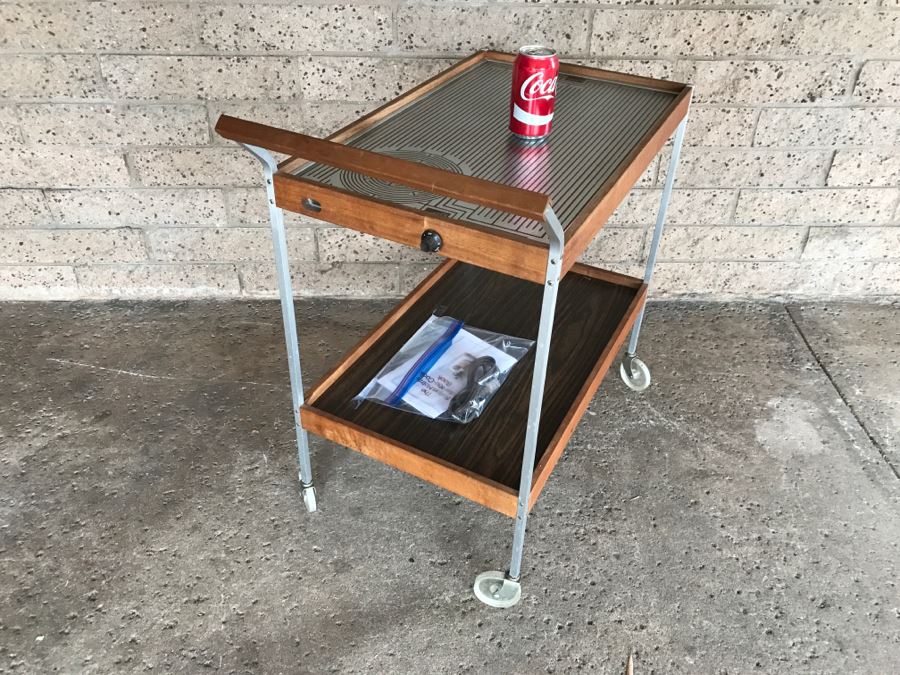 Mid-Century Salton-Hotray Heating Cart With Manual In Great Condition - 2'6' X 1'5' X 2'7'H [Photo 4]