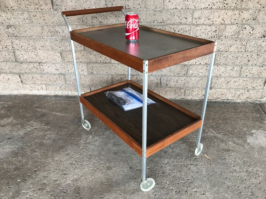 Mid-Century Salton-Hotray Heating Cart With Manual In Great Condition - 2'6' X 1'5' X 2'7'H [Photo 11]