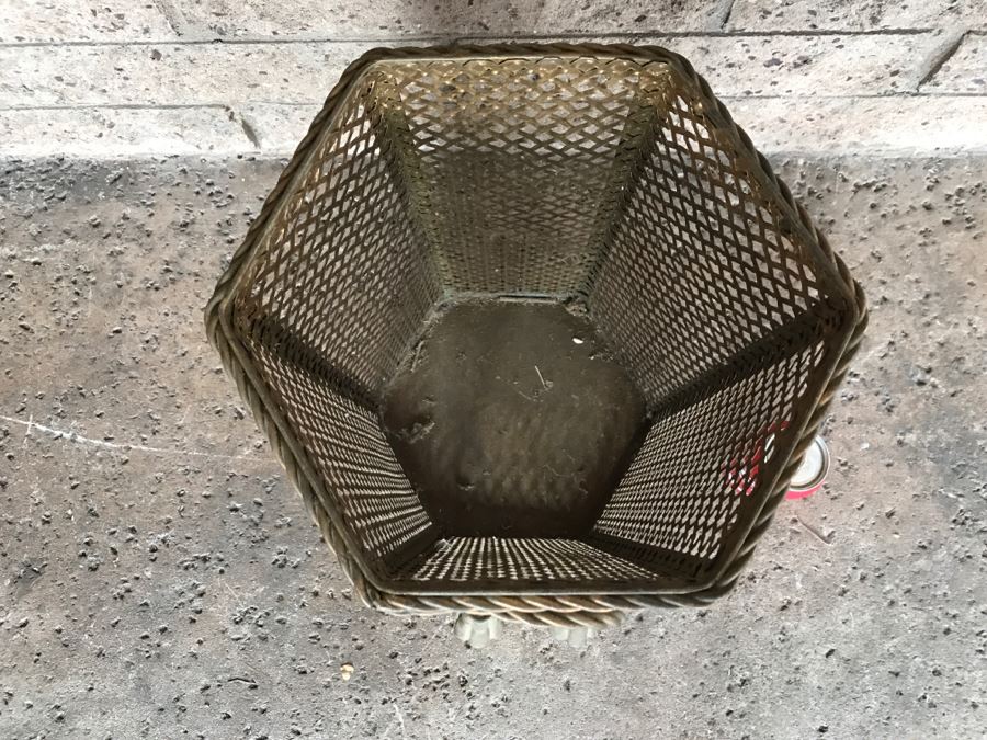 Gilt Metal Waste Basket With Tassel Rope Design [Photo 4]