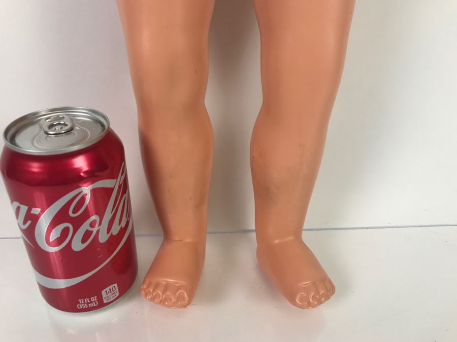 Vintage Plastic Doll With Blue Eyes [Photo 5]