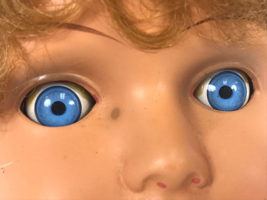 Vintage Plastic Doll With Blue Eyes [Photo 9]