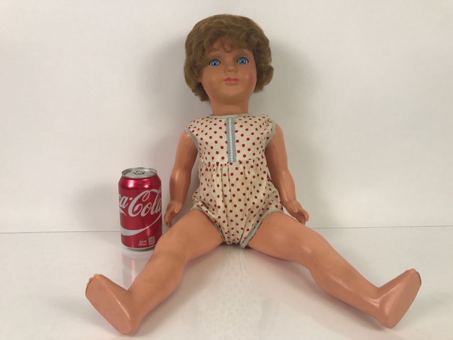 Vintage Plastic Doll With Blue Eyes [Photo 10]