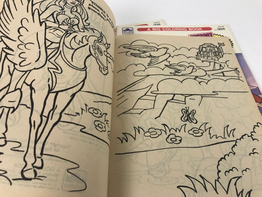 (4) Princess Of Power Coloring Books Mattel 1985 New Old Stock [Photo 9]