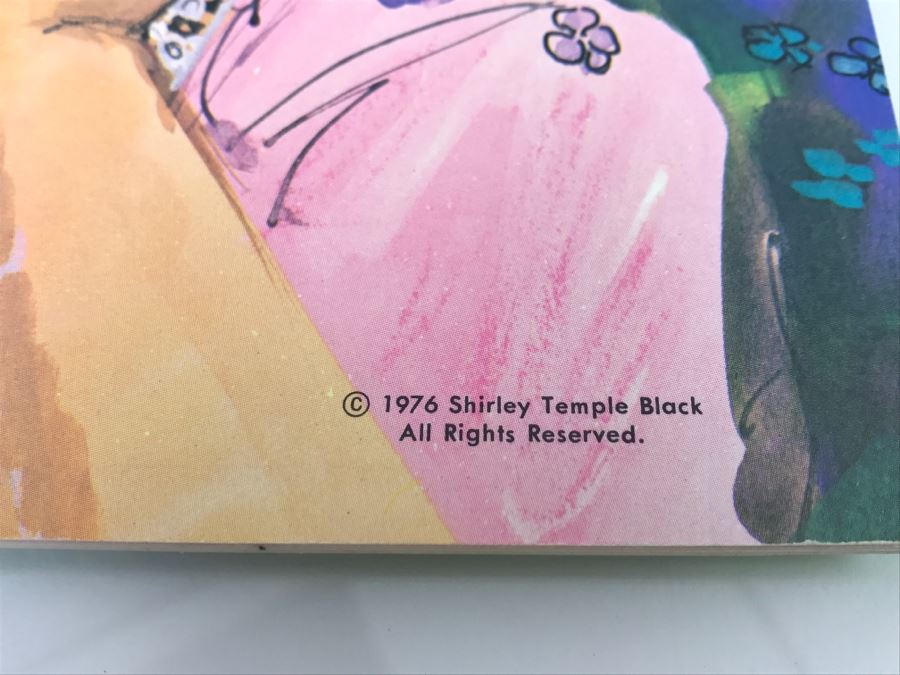 (3) Vintage 1976 Shirley Temple Paper Doll Books New Old Stock [Photo 3]