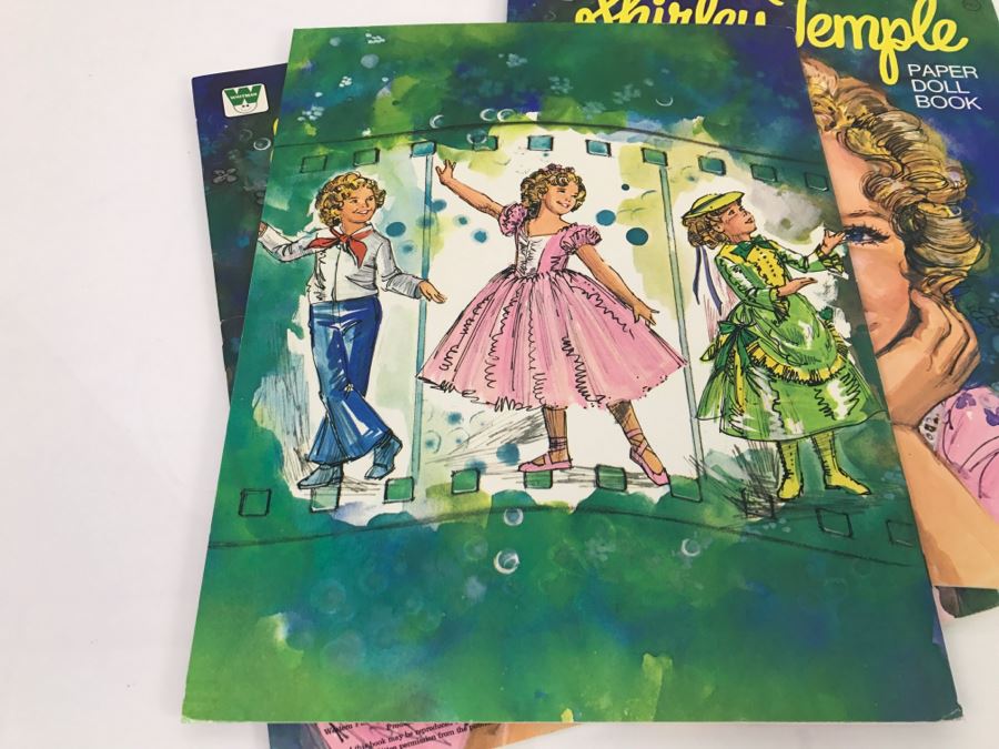 (3) Vintage 1976 Shirley Temple Paper Doll Books New Old Stock [Photo 4]