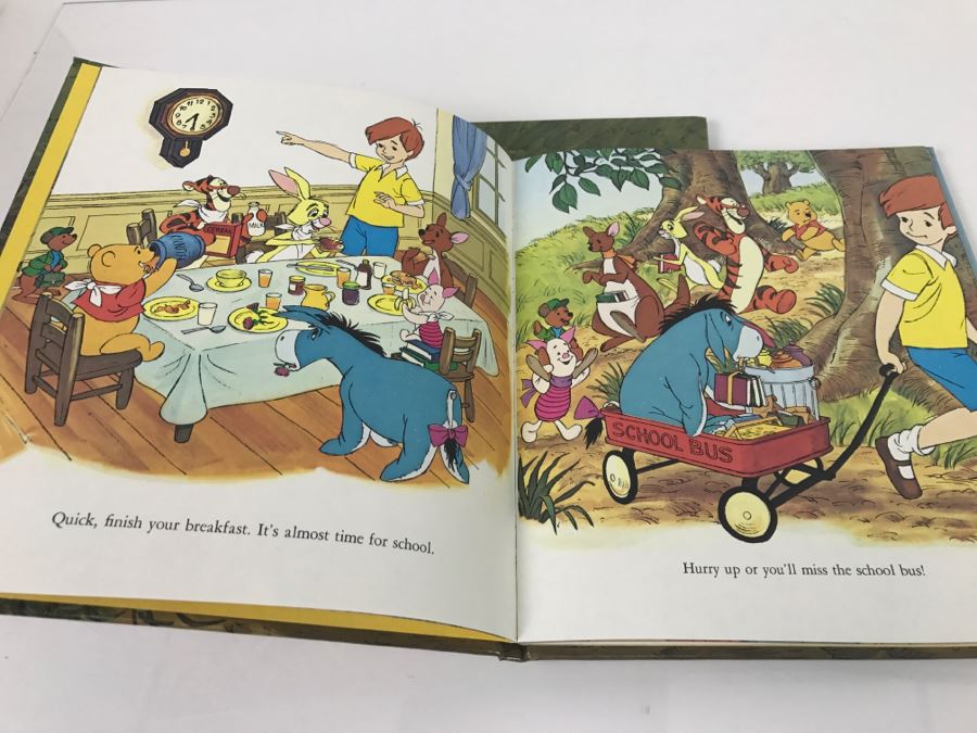 Pair Of Vintage 1978 Walt Disney's Pooh's Schoolhouse Books [Photo 9]