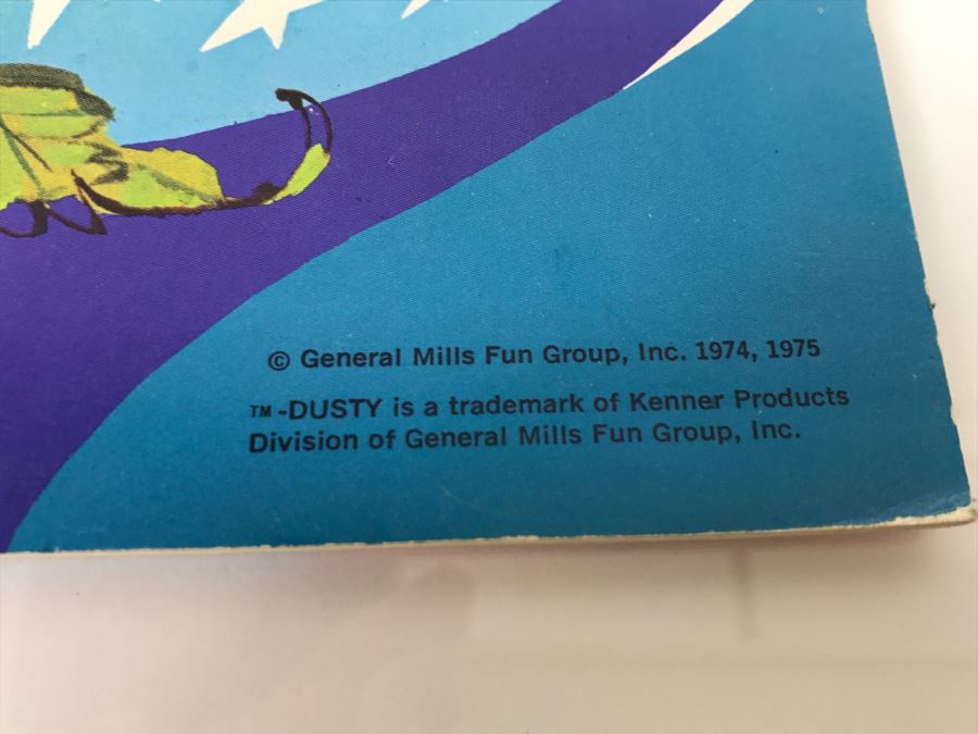 Vintage 1975 Dusty Paper Doll Book New Old Stock [Photo 4]