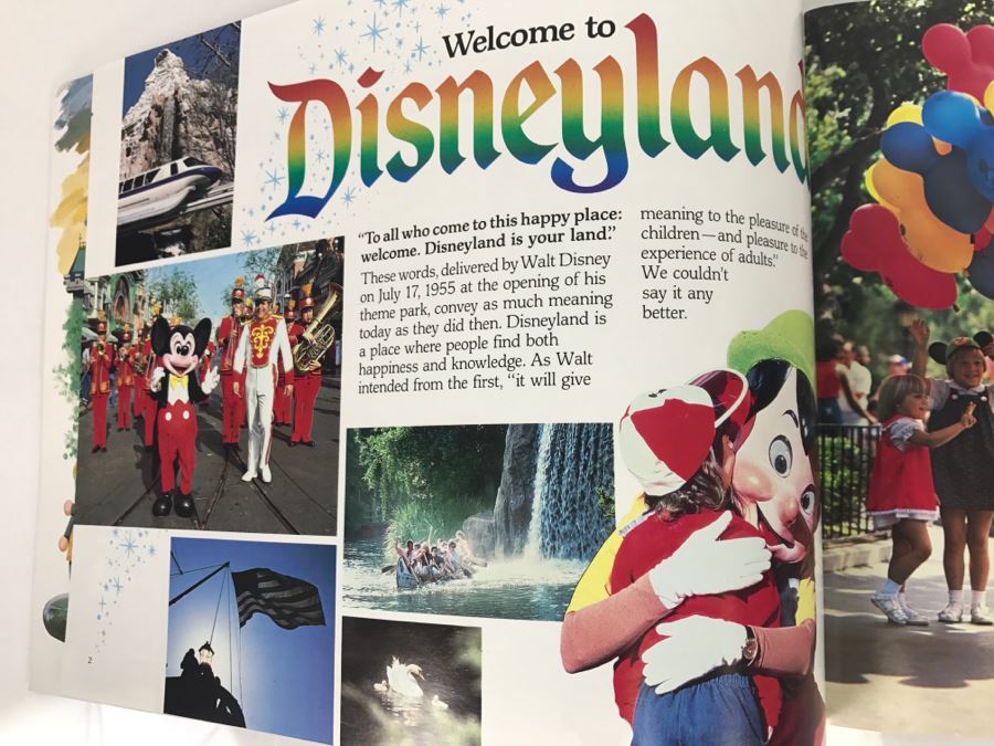 A Pictorial Souvenir Of Walt Disney's Disneyland Book [Photo 8]