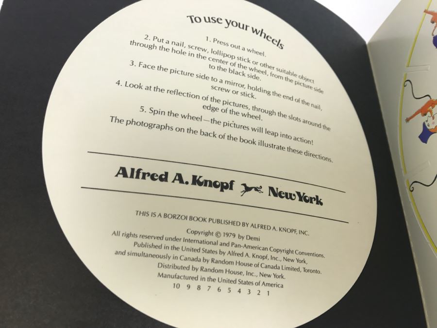 Vintage 1979 First Edition The Book Of Moving Pictures By Demi New Old Stock [Photo 3]