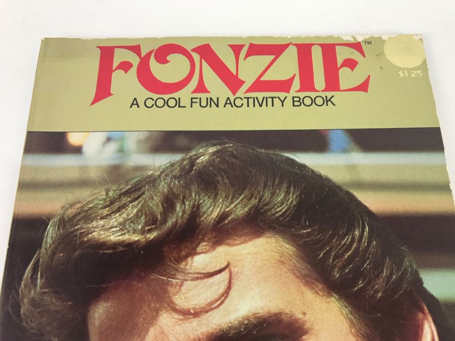  1976 FONZIE Happy Days Cool Fun Activity Book [Photo 2]
