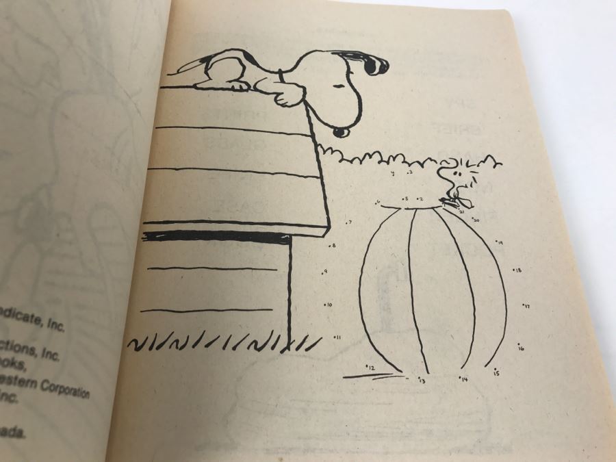 Vintage Snoopy Spooky Giant Activity Book New Old Stock [Photo 7]