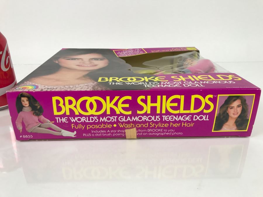 Vintage 1982 Brooke Shields World's Most Glamorous Teenage Doll In Packaging LJN #8833 [Photo 6]