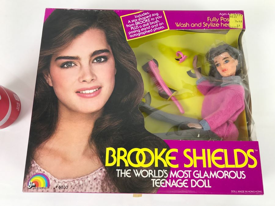 Vintage 1982 Brooke Shields World's Most Glamorous Teenage Doll In Packaging LJN #8833