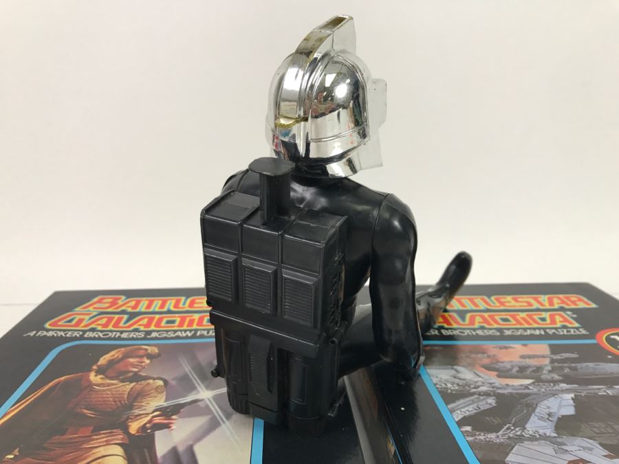 Pair Of Vintage 1978 Sealed Battlestar Galactica Parker Brothers Jigsaw Puzzles And Battlestar Galatica Cylon Centurion Mattel 1978 [Photo 6]