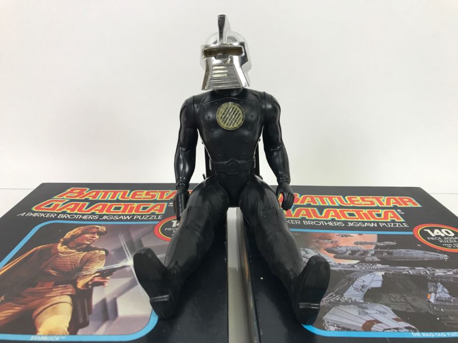 Pair Of Vintage 1978 Sealed Battlestar Galactica Parker Brothers Jigsaw Puzzles And Battlestar Galatica Cylon Centurion Mattel 1978 [Photo 2]
