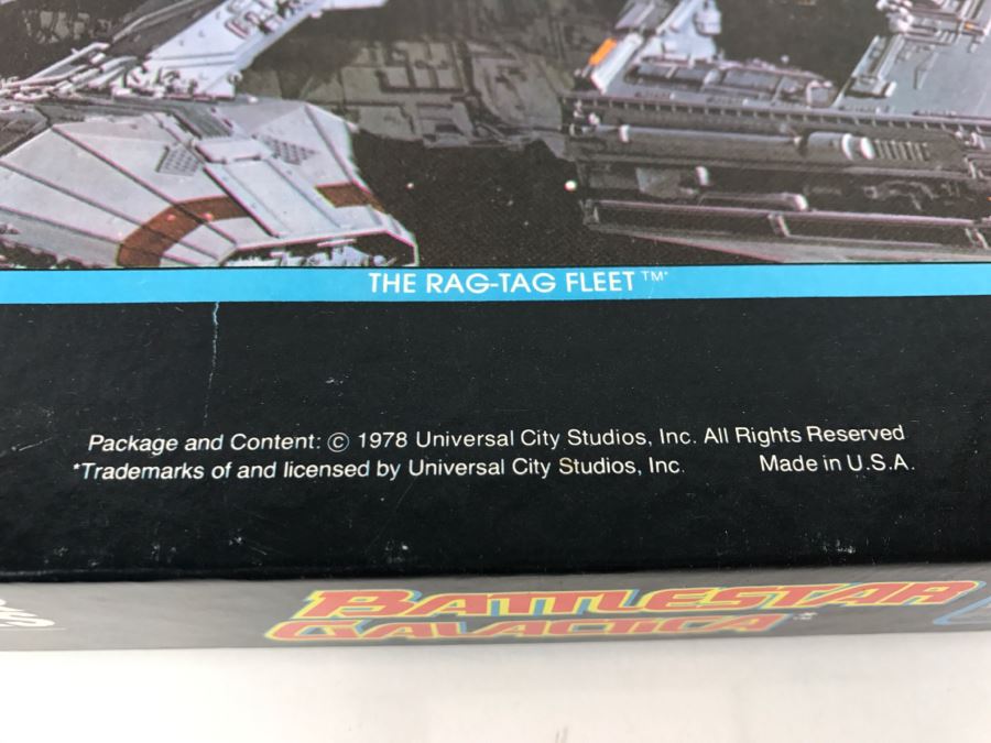Pair Of Vintage 1978 Sealed Battlestar Galactica Parker Brothers Jigsaw Puzzles And Battlestar Galatica Cylon Centurion Mattel 1978 [Photo 8]