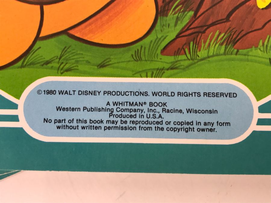 (6) Walt Disney Paper Doll Books And Sticker Fun Books Winnie-The-Pooh, Mickey & Minnie Mouse, Daisy And Donald Duck New Old Stock [Photo 3]