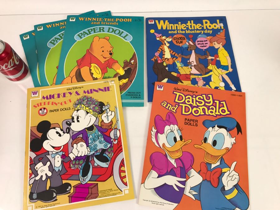 (6) Walt Disney Paper Doll Books And Sticker Fun Books Winnie-The-Pooh, Mickey & Minnie Mouse, Daisy And Donald Duck New Old Stock [Photo 1]