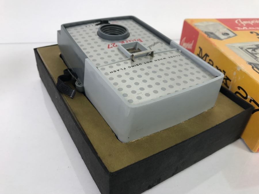 Imperial Mark 27 3-Way Flash Camera In Original Box [Photo 6]