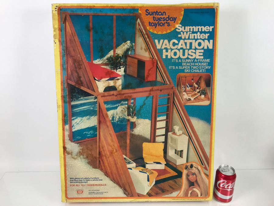 Vintage 1977 Suntan Tuesday Taylor's Summer-Winter Vacation House In Sealed Damaged Box By Ideal