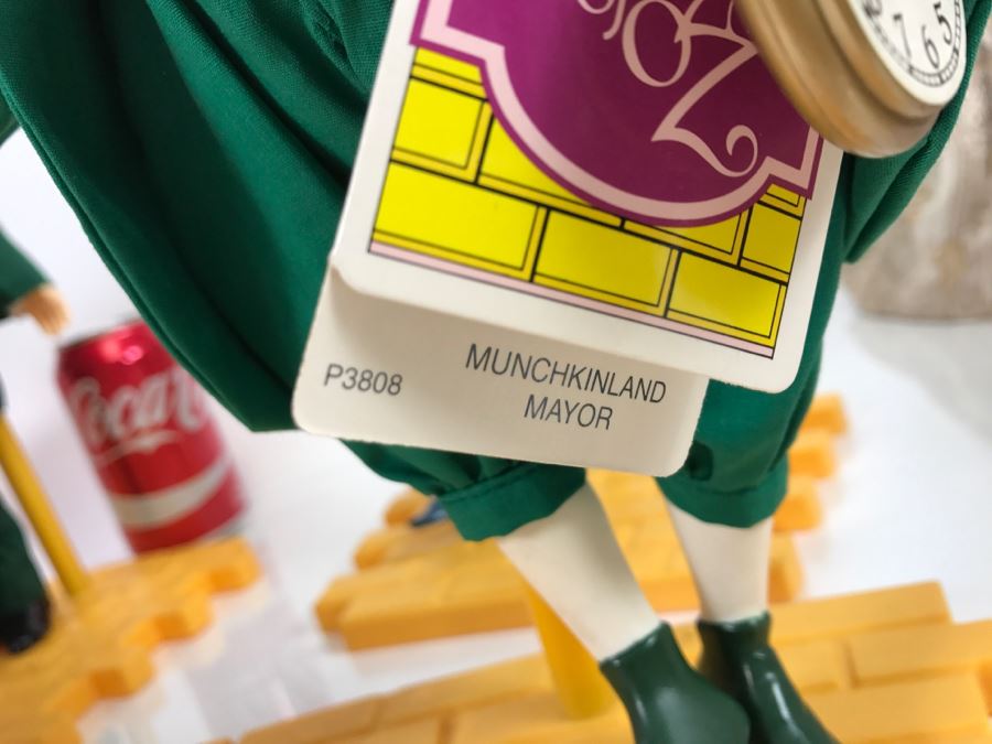 (9) Vintage The Wizard Of Oz Dolls With Tags Collection With Yellow Brick Road Stands [Photo 16]