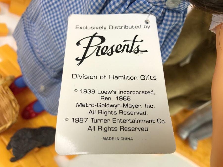 (9) Vintage The Wizard Of Oz Dolls With Tags Collection With Yellow Brick Road Stands [Photo 6]