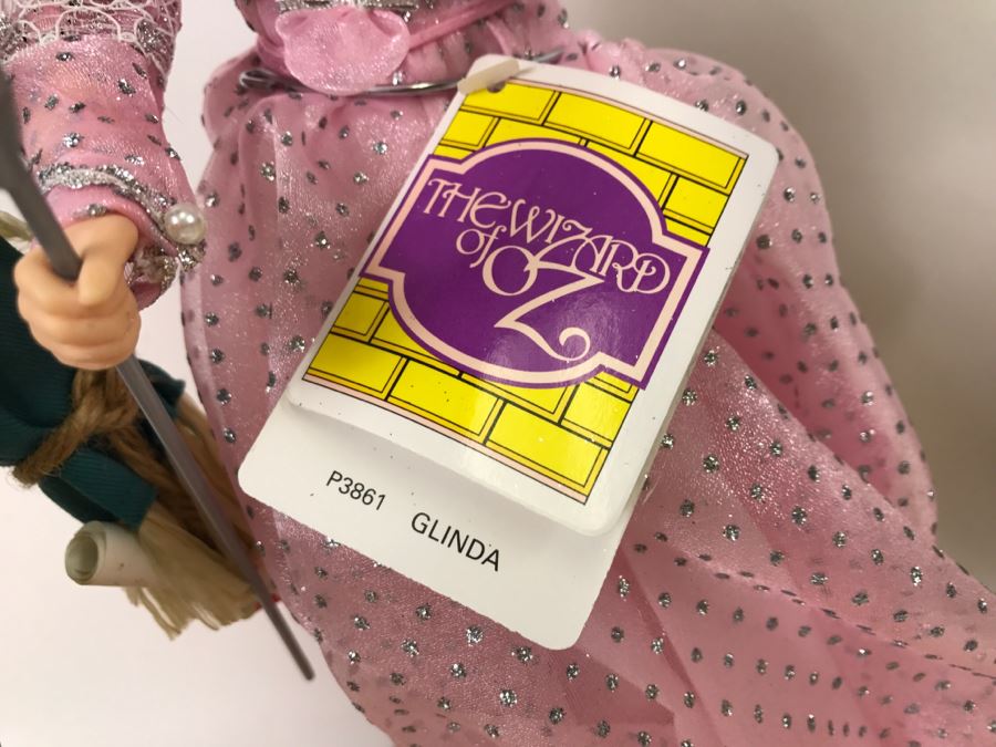 (9) Vintage The Wizard Of Oz Dolls With Tags Collection With Yellow Brick Road Stands [Photo 22]