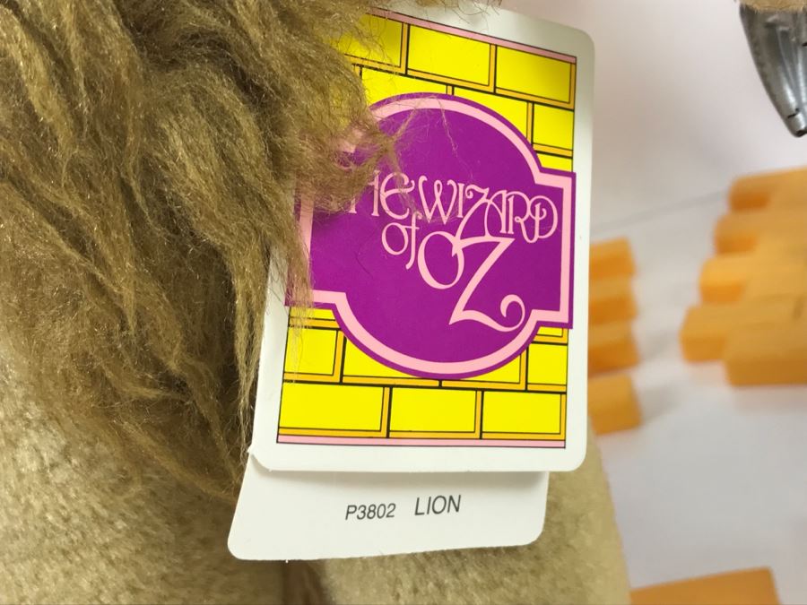 (9) Vintage The Wizard Of Oz Dolls With Tags Collection With Yellow Brick Road Stands [Photo 10]